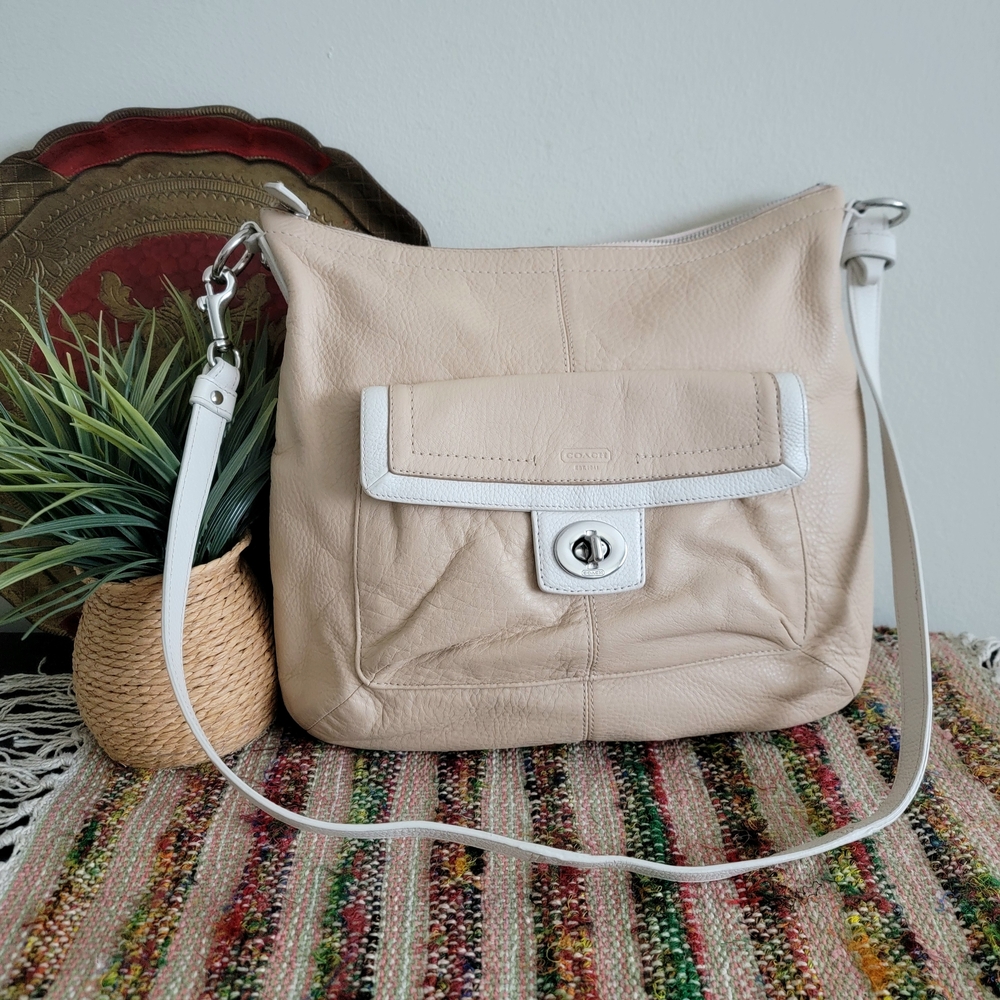 Coach Cream Leather Shoulder Bag Convertible Purse